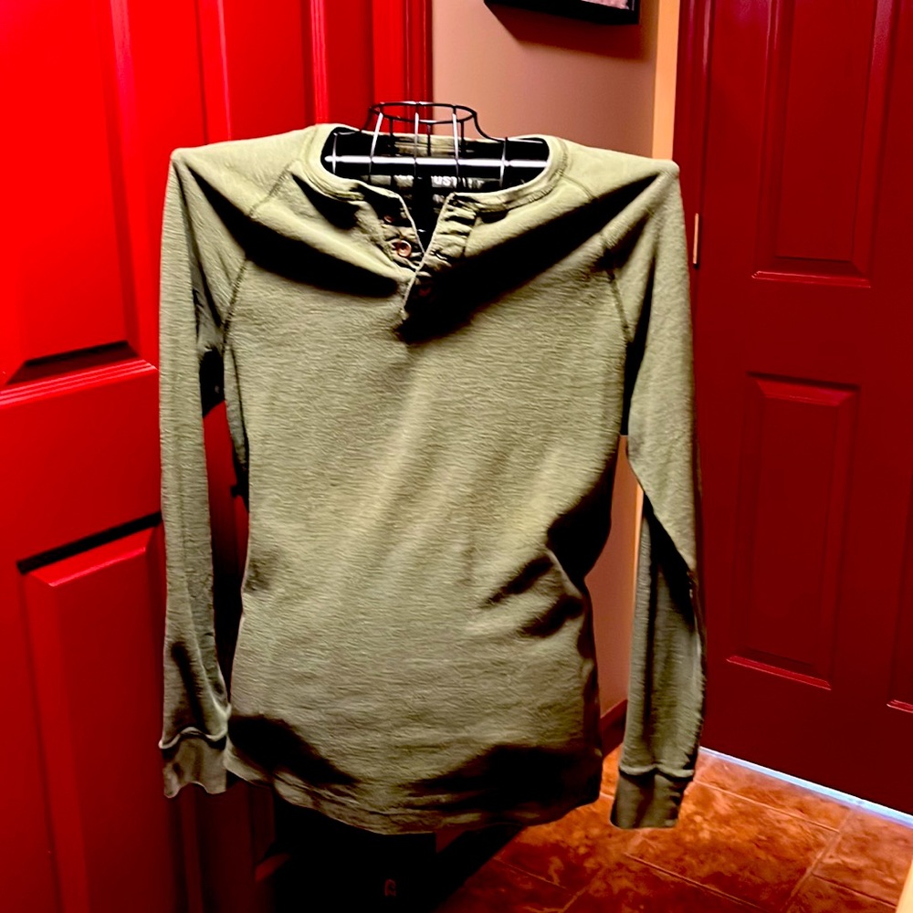 Aeropostale mens Henley